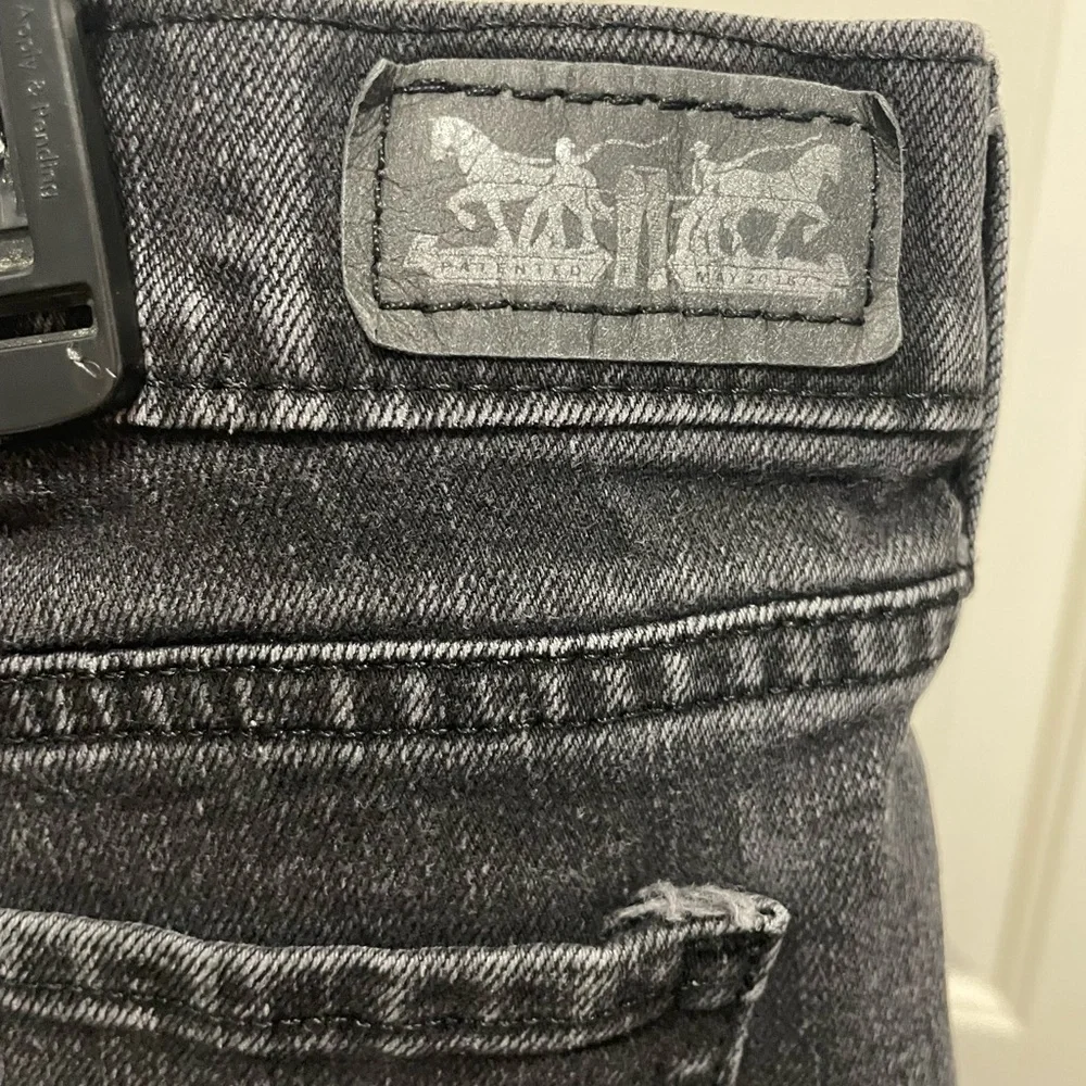 Women’s Faded Black Levi’s 505 Straight Leg Black Label size 14 Short
